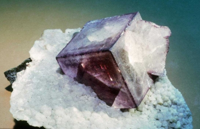 礦石進口清關費用及所需資料-17年進口報關經(jīng)驗